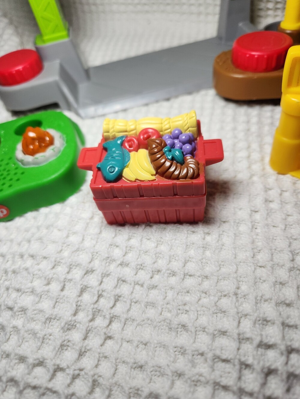 Fisher-Price Little People Assorted Accessories And Playset Pieces Set Of 6 - Picture 8 of 16